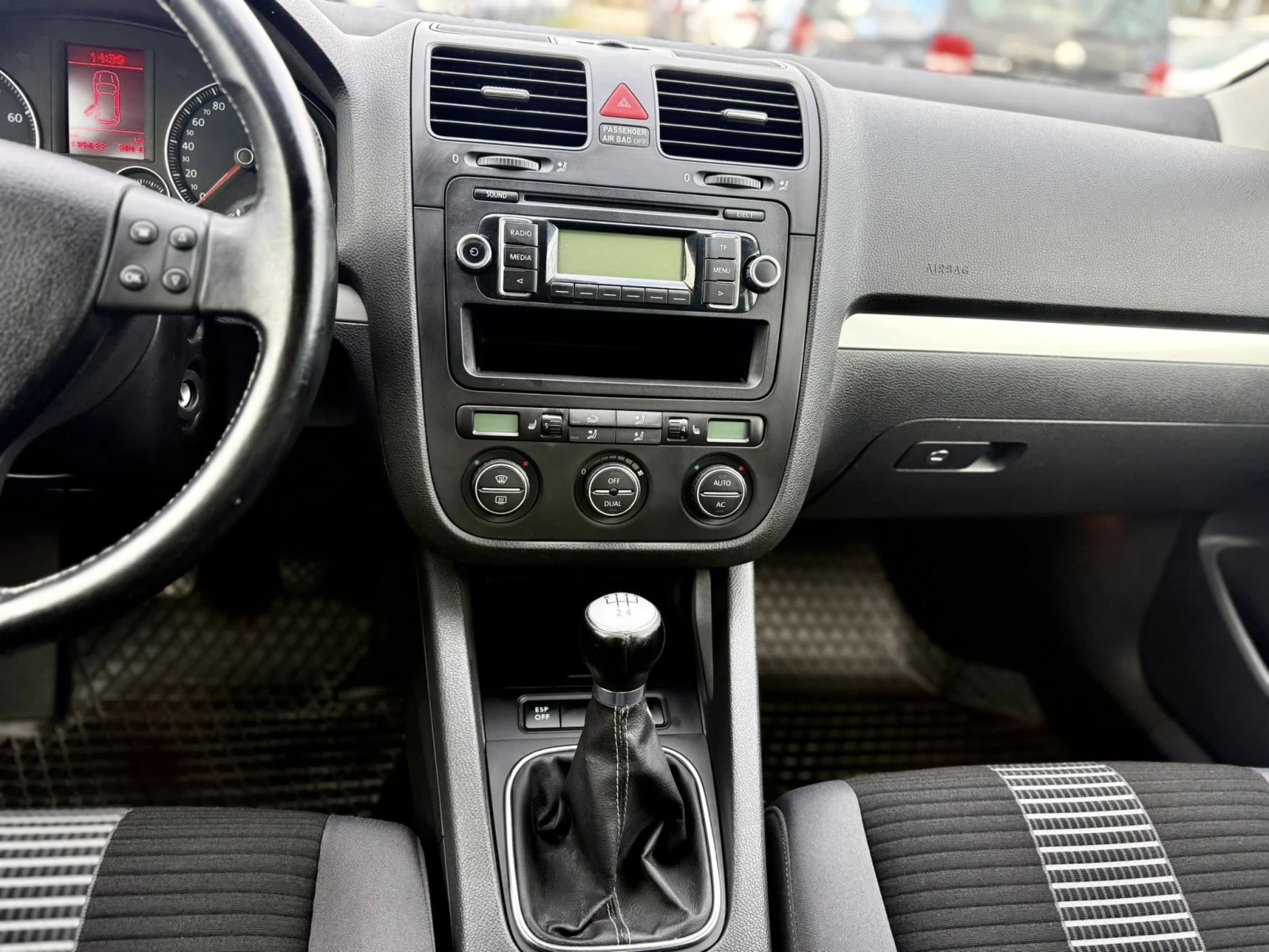 VW Golf 1.6 | Mobile.bg   12