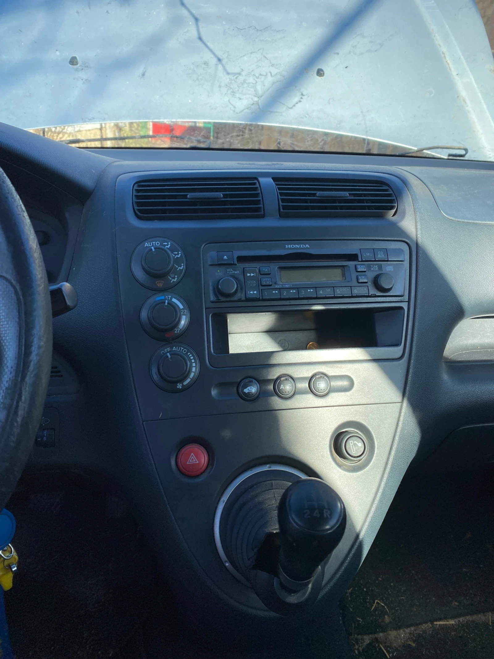 Honda Civic 5 doors 1.6 110 hp - изображение 6