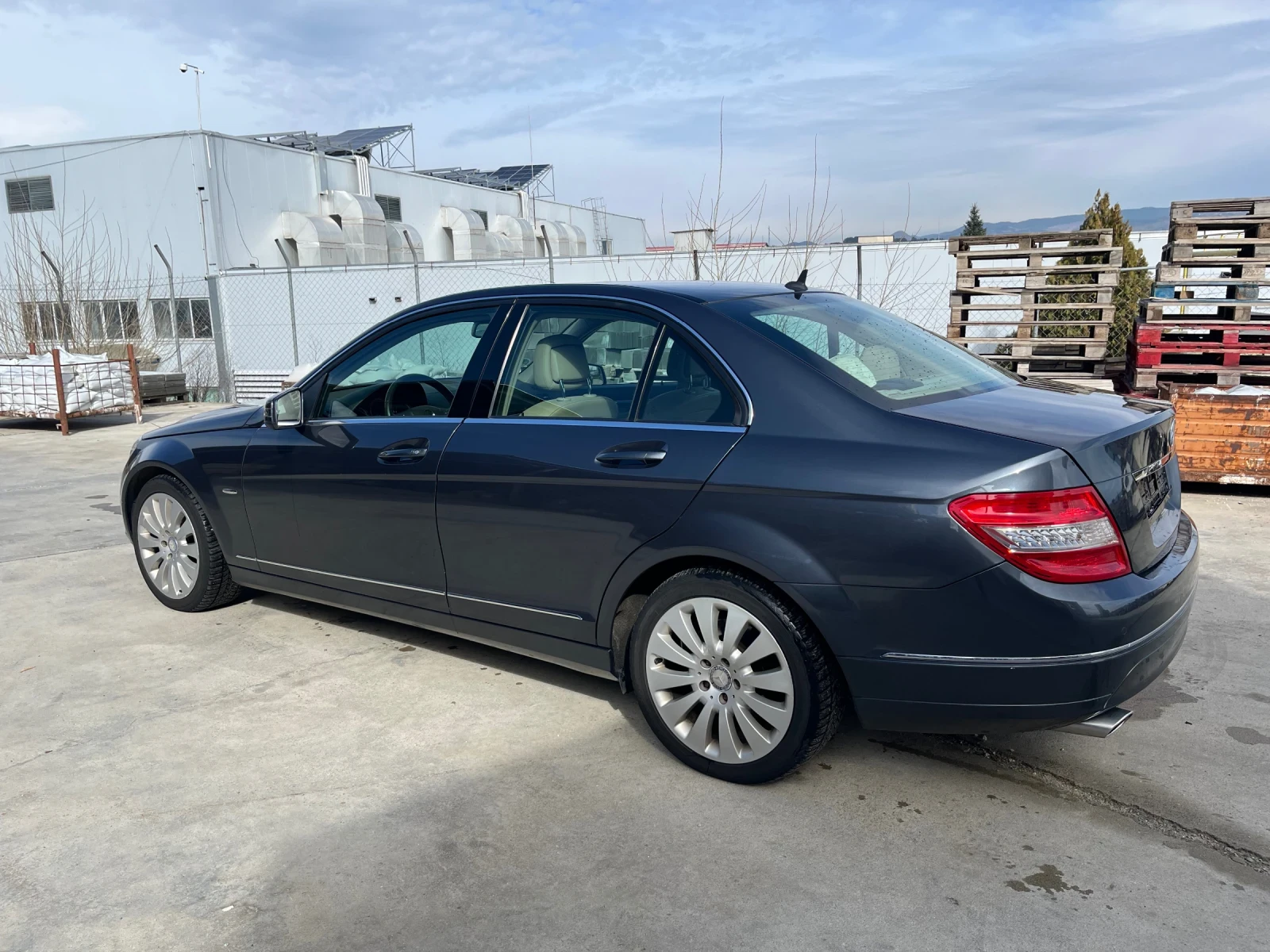 Mercedes-Benz C 220 W204 - изображение 4