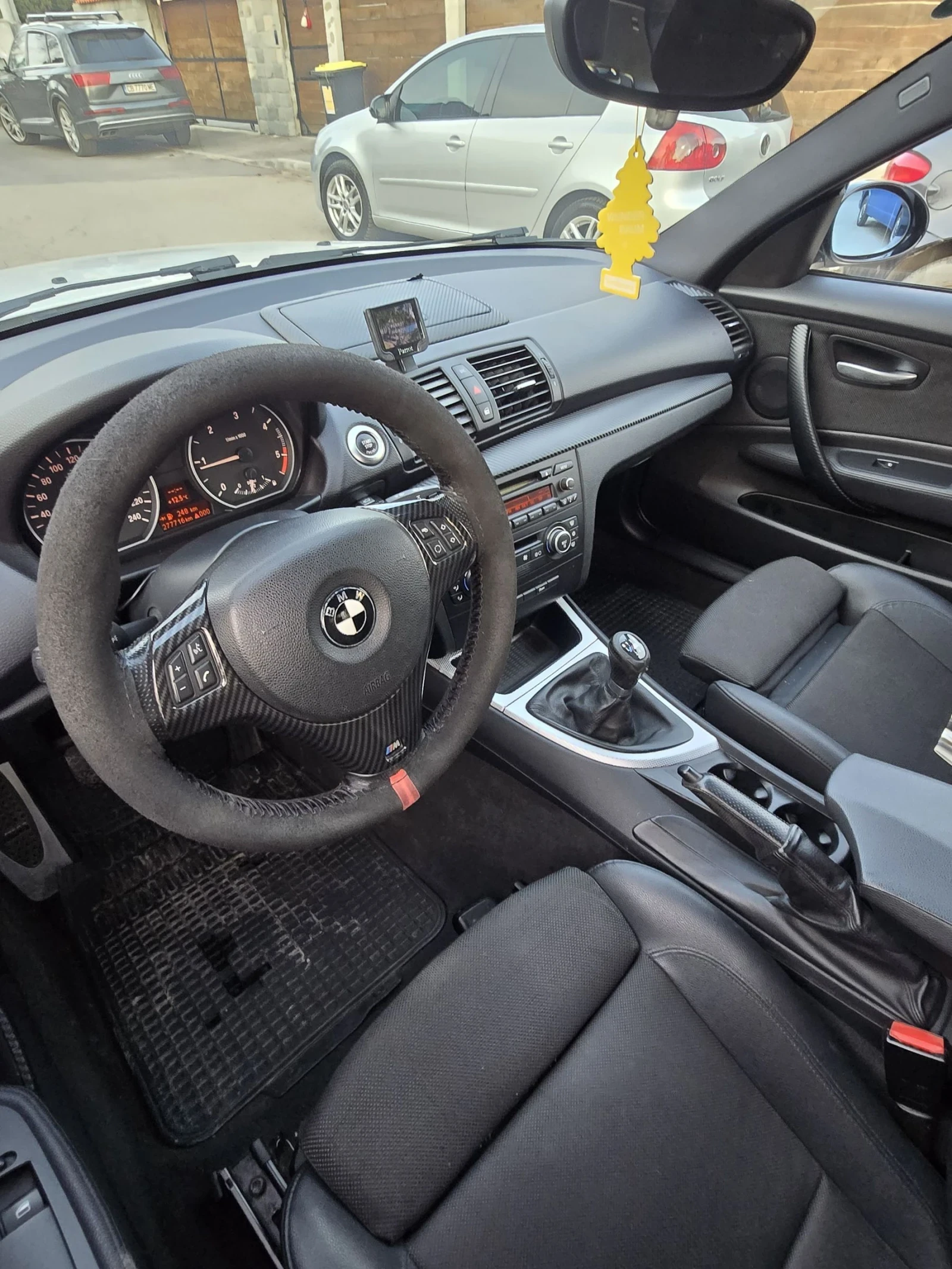 BMW 118 2.0 дизел 143к.с 2008г. Мпакет , снимка 9 - Автомобили и джипове - 53759715
