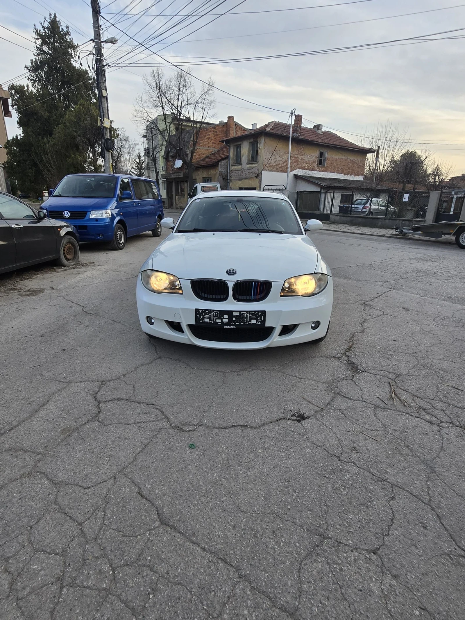 BMW 118 2.0 дизел 143к.с 2008г. Мпакет , снимка 11 - Автомобили и джипове - 53759715