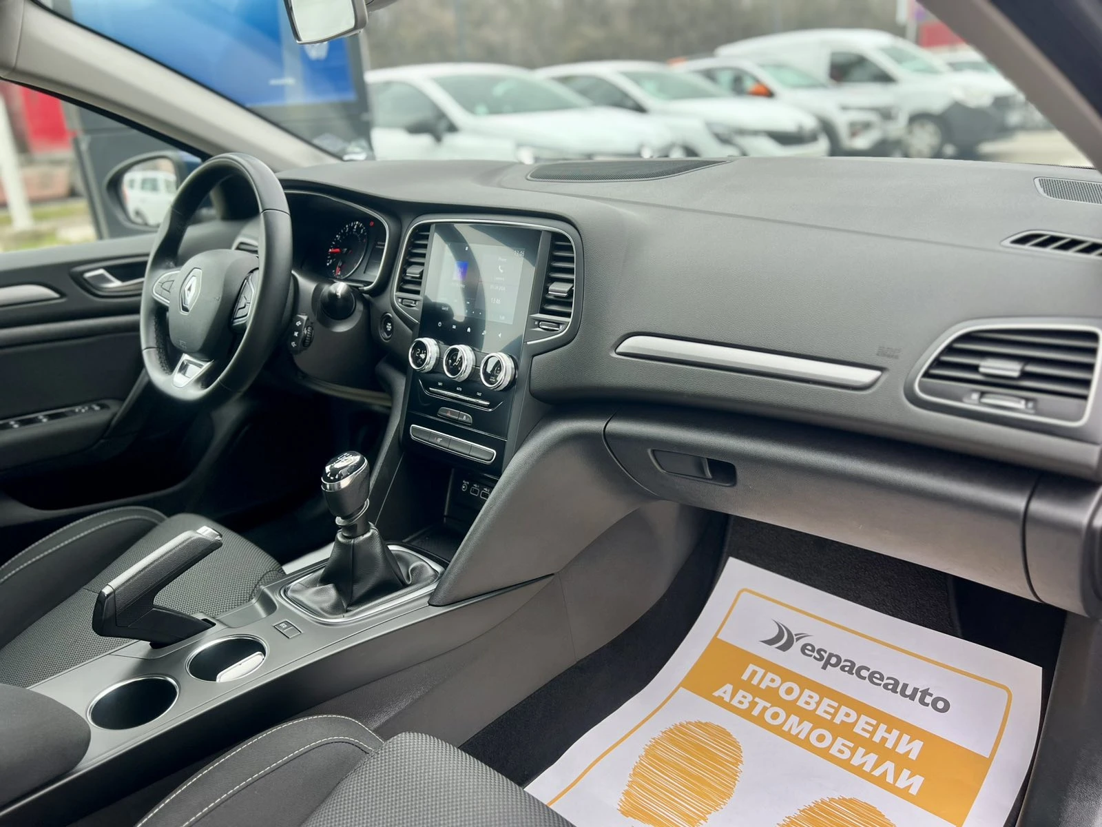 Renault Megane Sedan / 1.3 TCe / 140 к.с. / ГАРАНЦИЯ, снимка 12 - Автомобили и джипове - 53962255