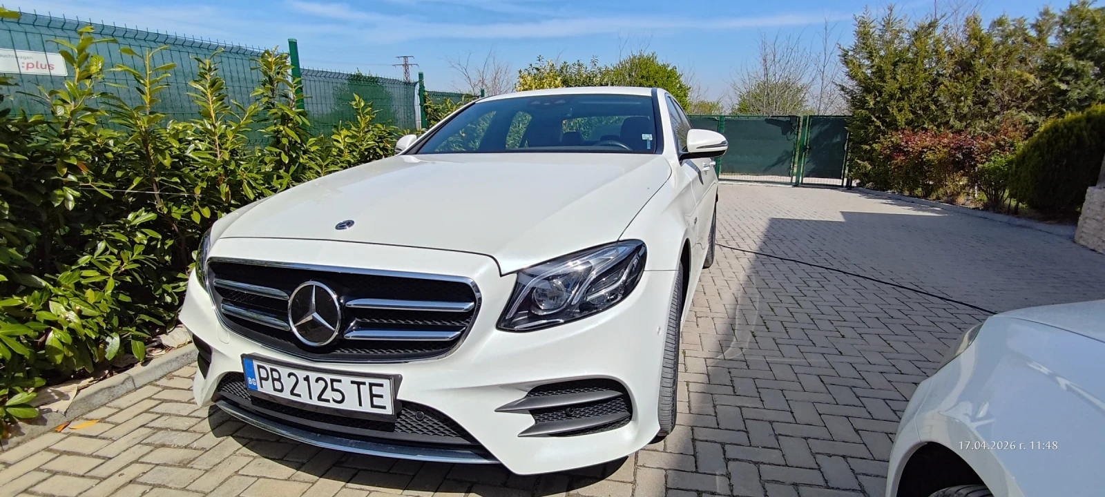 Mercedes-Benz E 300 EЛЕКТРО, Distronic+ AGM, само 20 х.км!!! 