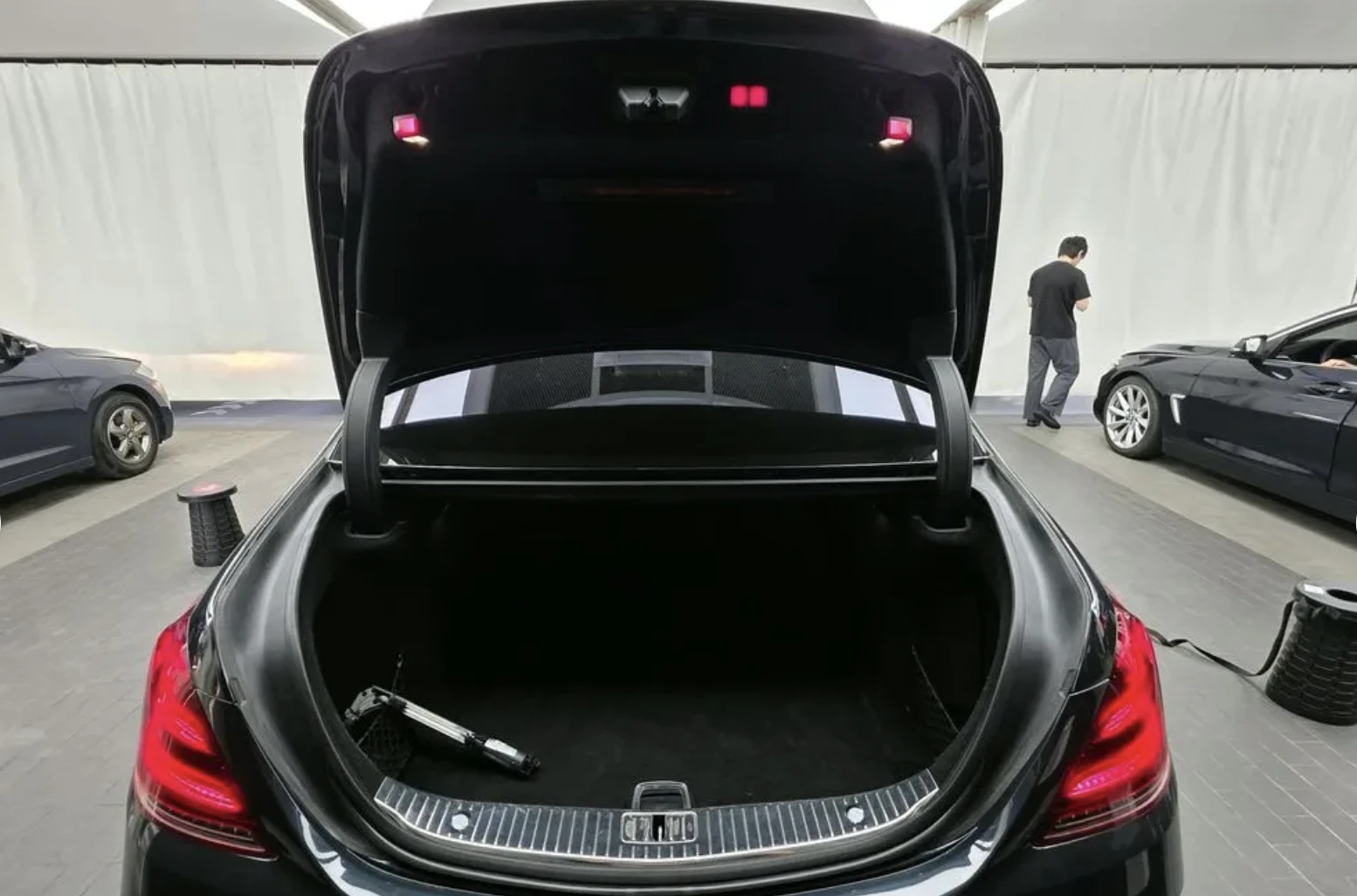 Mercedes-Benz S 500 MAYBACH ПАКЕТ/FACELIFT RETROFIT/МАСАЖ/FULL!, снимка 17 - Автомобили и джипове - 54229659