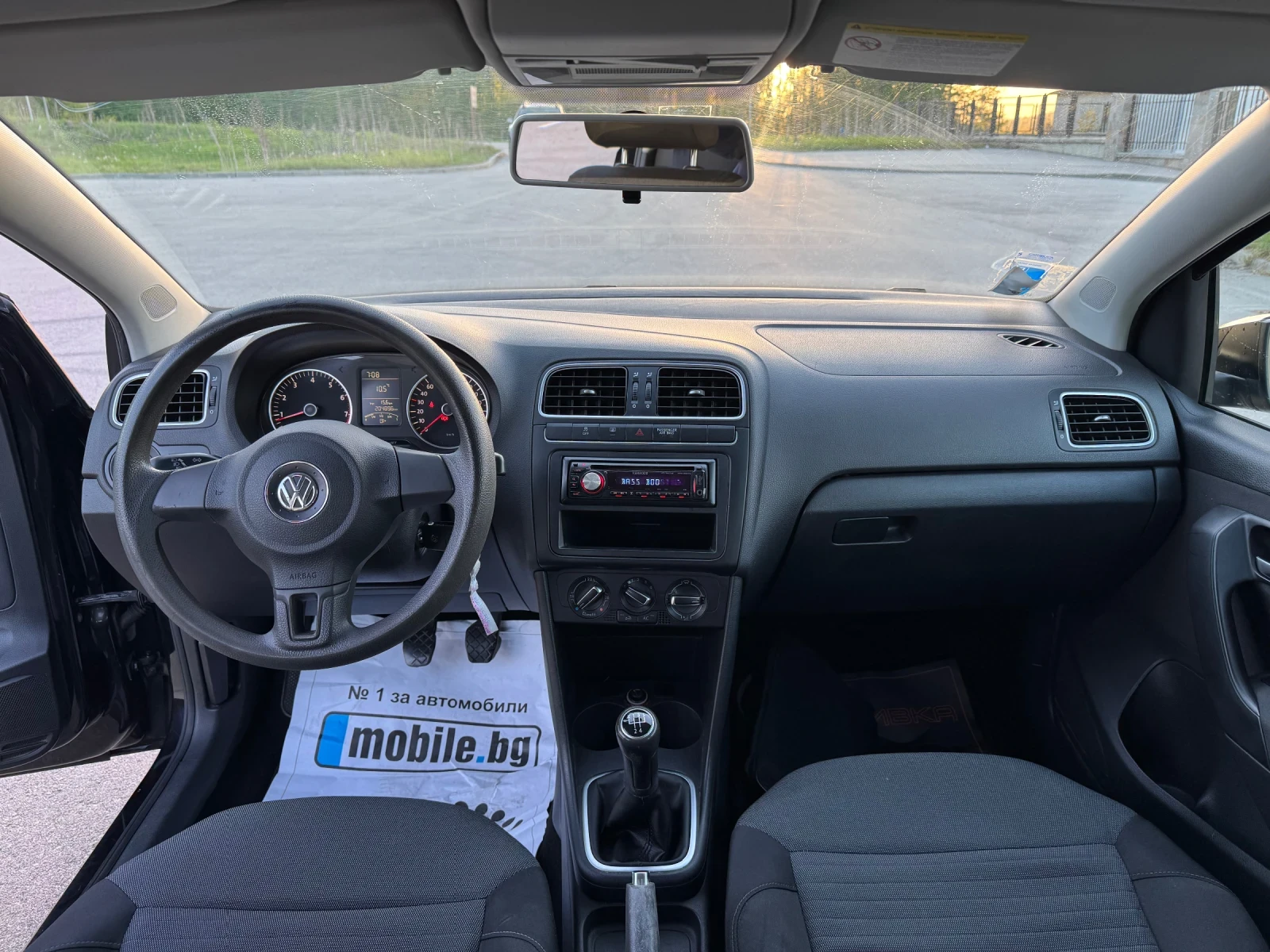 VW Polo 1.4i 86k.c. , снимка 14 - Автомобили и джипове - 54554897