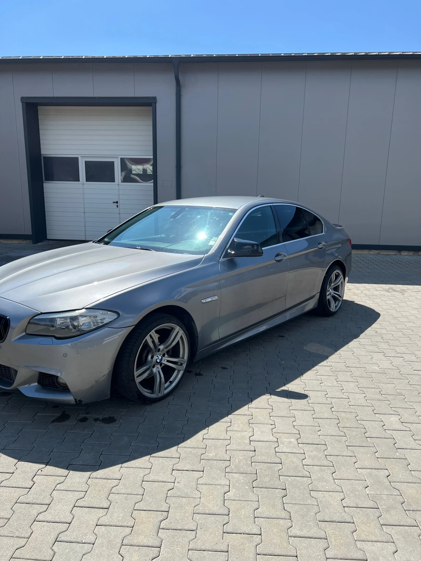 BMW 520 Ф10 Топ състояние!, снимка 2 - Автомобили и джипове - 54825469