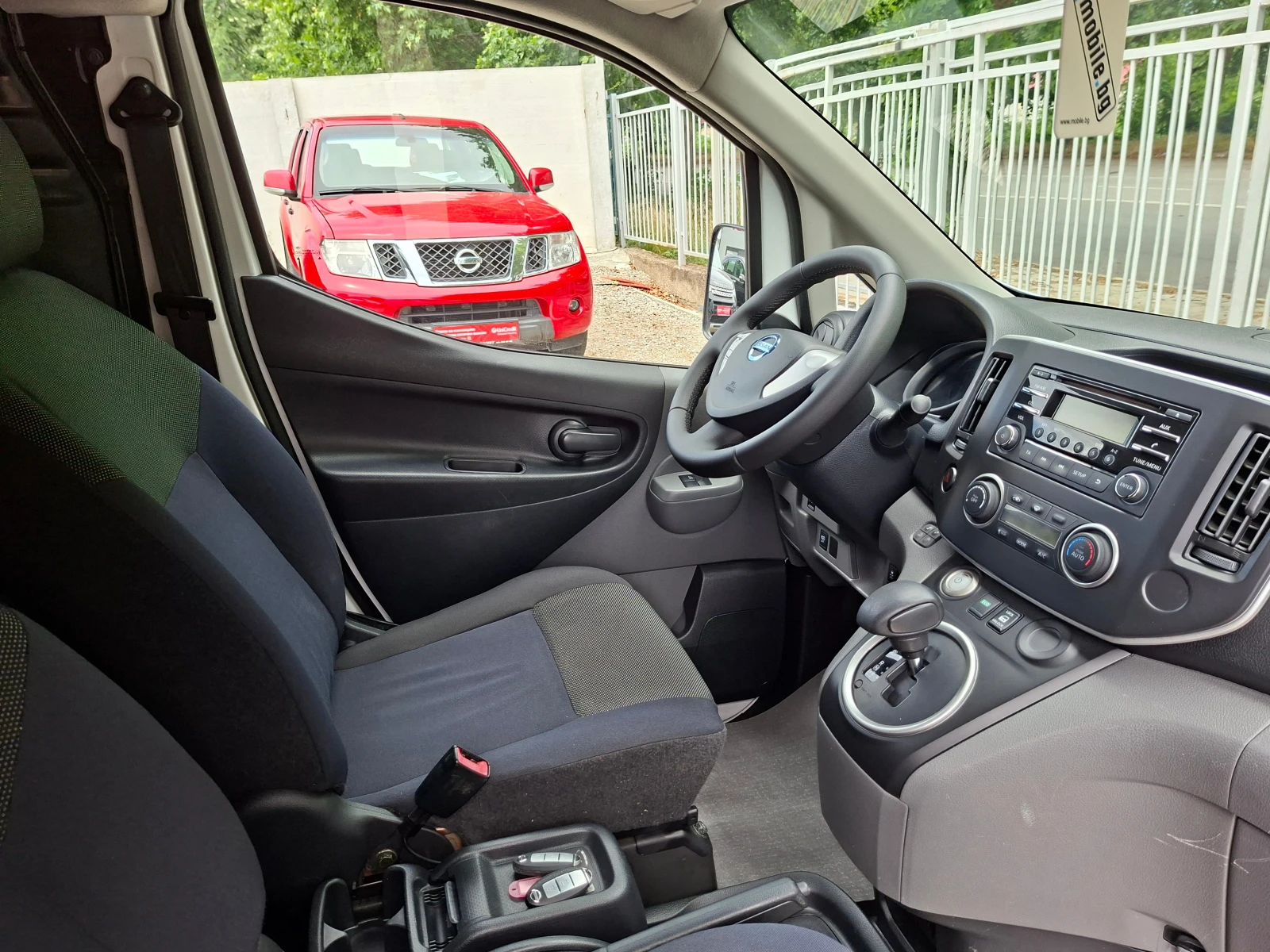 Nissan e-NV200, снимка 14 - Автомобили и джипове - 54834536
