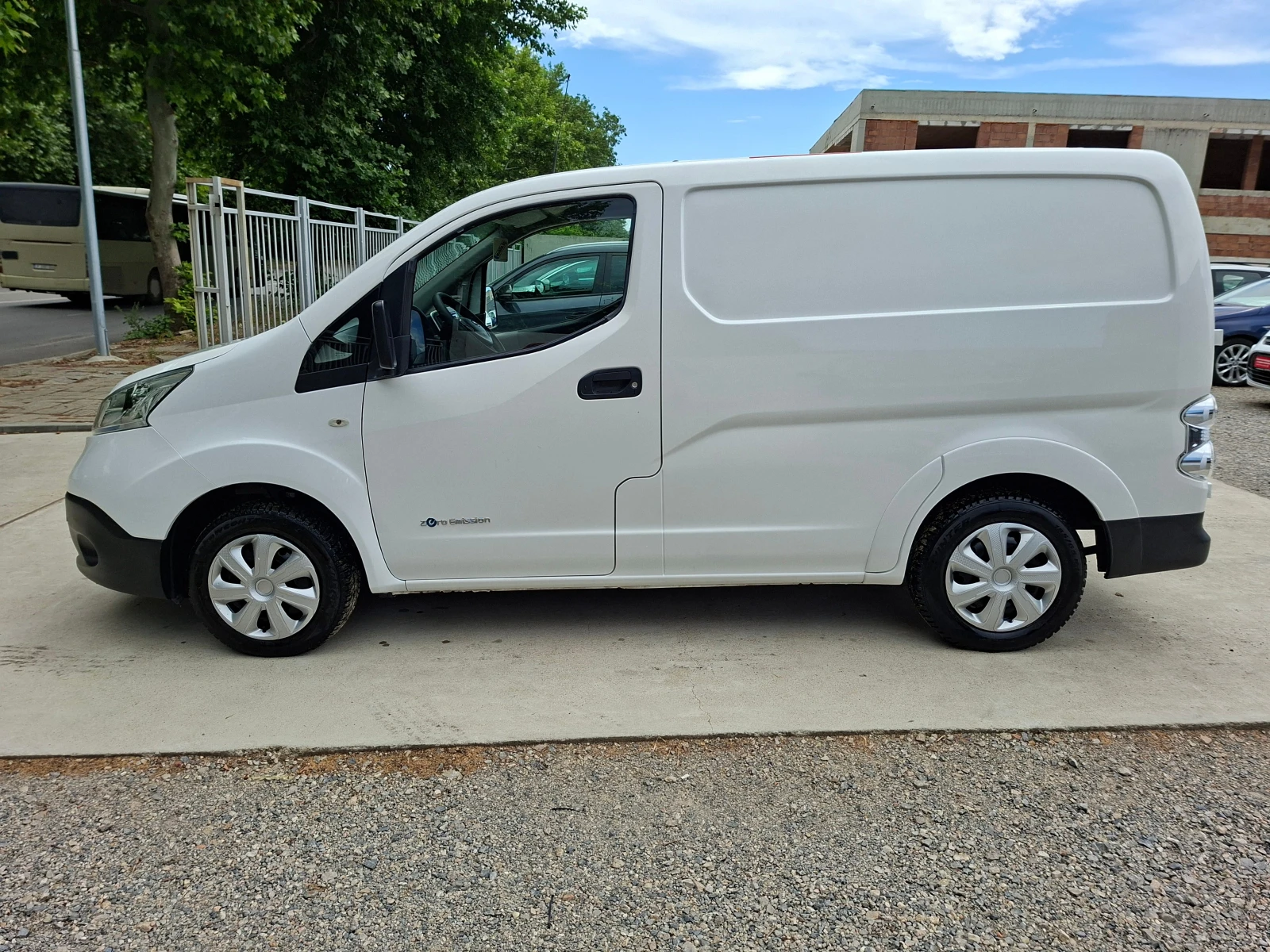 Nissan e-NV200, снимка 4 - Автомобили и джипове - 54834536