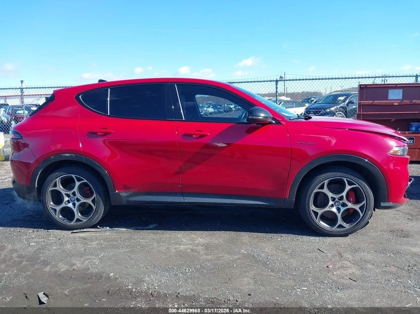Alfa Romeo Tonale VELOCE EAWD* 1.3L I-4 DI VVT TURBO 180HP* ВИДЕО, снимка 12 - Автомобили и джипове - 55007623