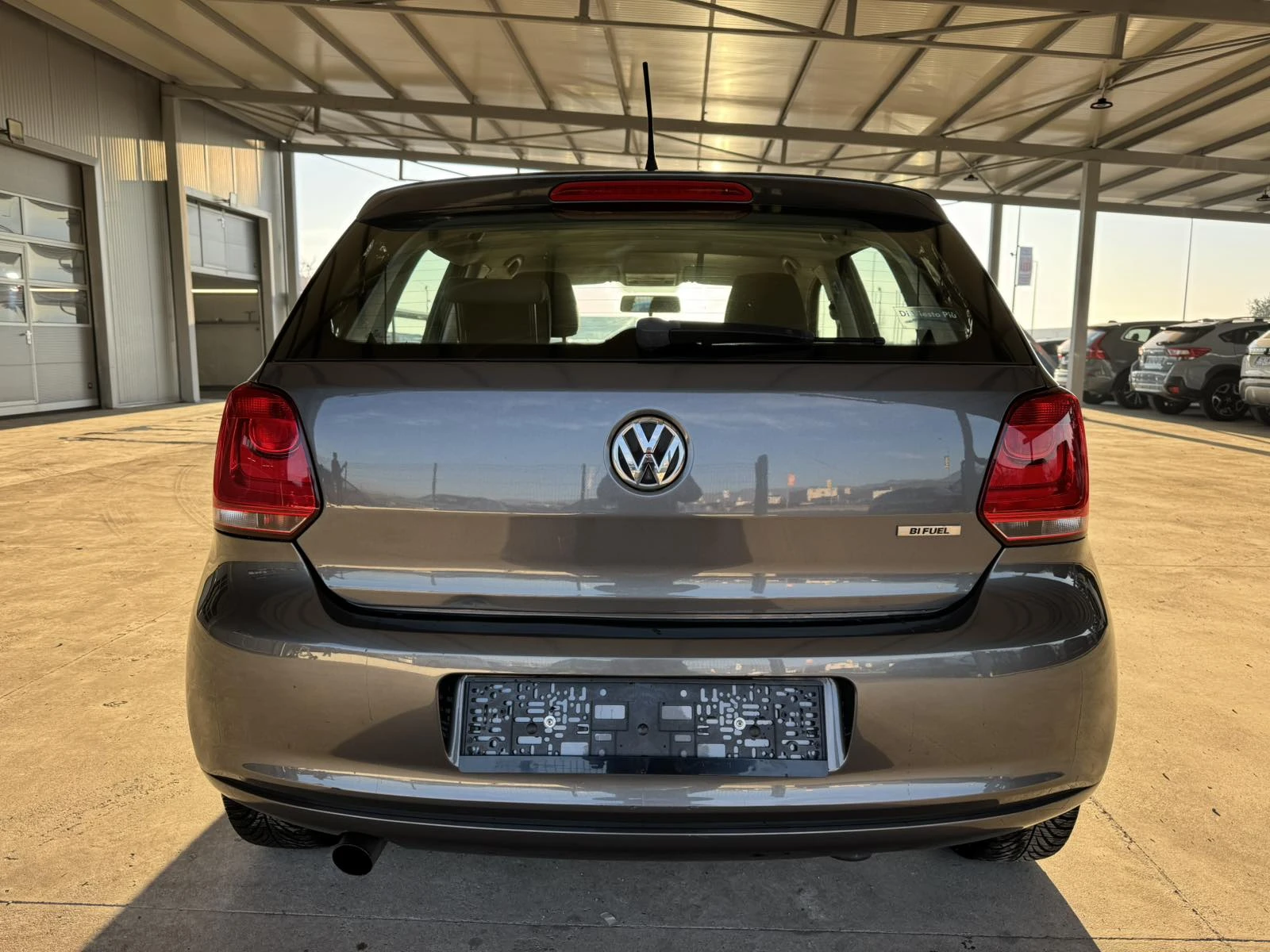 VW Polo 1.6* 82ps* GAS* КЛИМАТИК, снимка 4 - Автомобили и джипове - 55134945