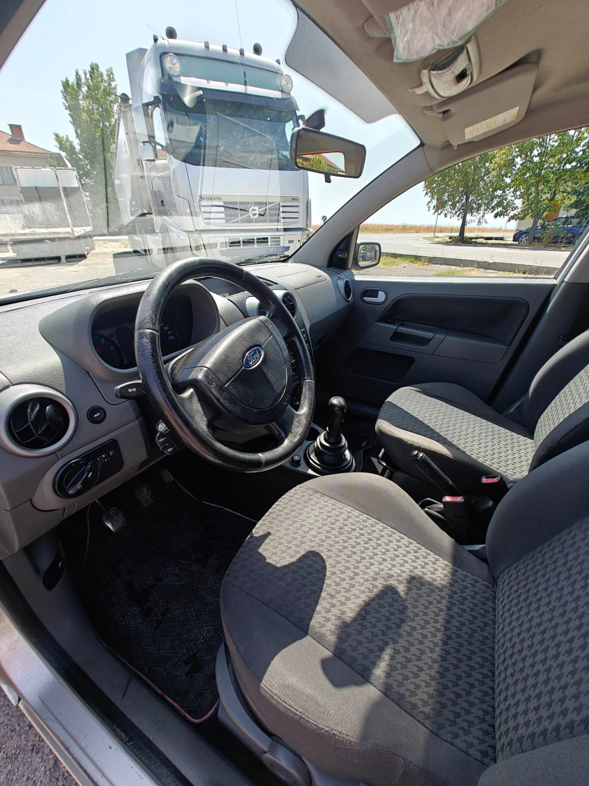 Ford Fusion 1.4 TDCi, снимка 10 - Автомобили и джипове - 55856701