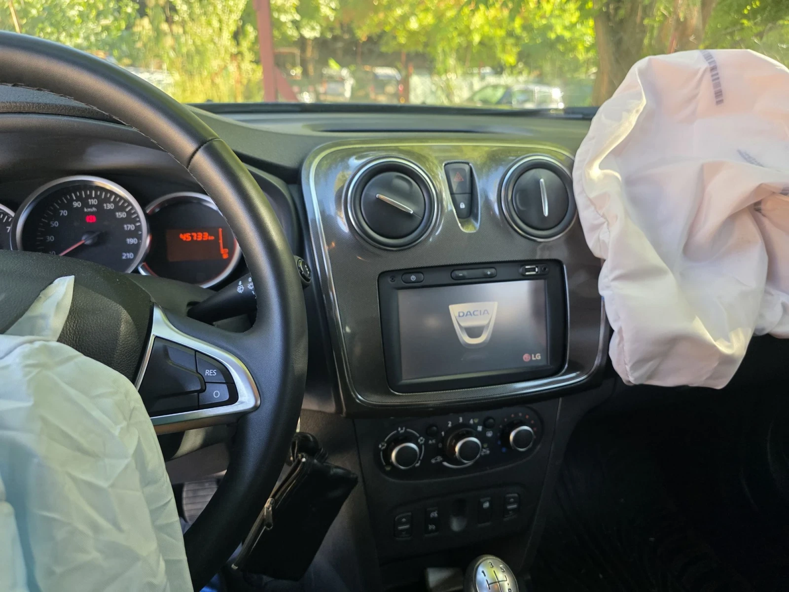 Dacia Logan 0.900 MCV Stepway , снимка 10 - Автомобили и джипове - 56059603
