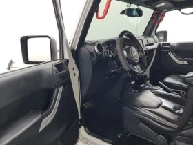 Jeep Wrangler 3.6 Sahara 4Door| 285к.с.| ВКЛ.ТЕХНОТЕСТ, снимка 10