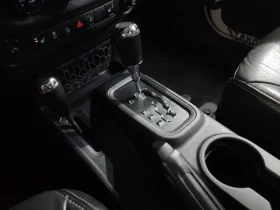 Jeep Wrangler 3.6 Sahara 4Door| 285к.с.| ВКЛ.ТЕХНОТЕСТ, снимка 9