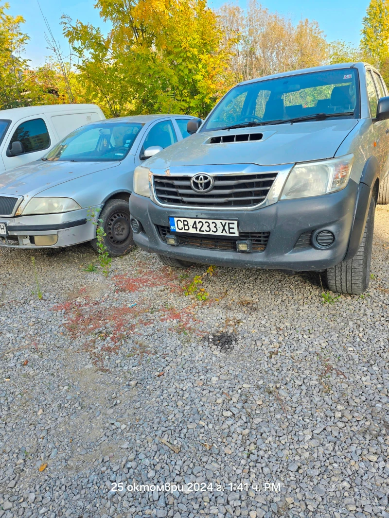 Toyota Hilux, снимка 1 - Автомобили и джипове - 47524548