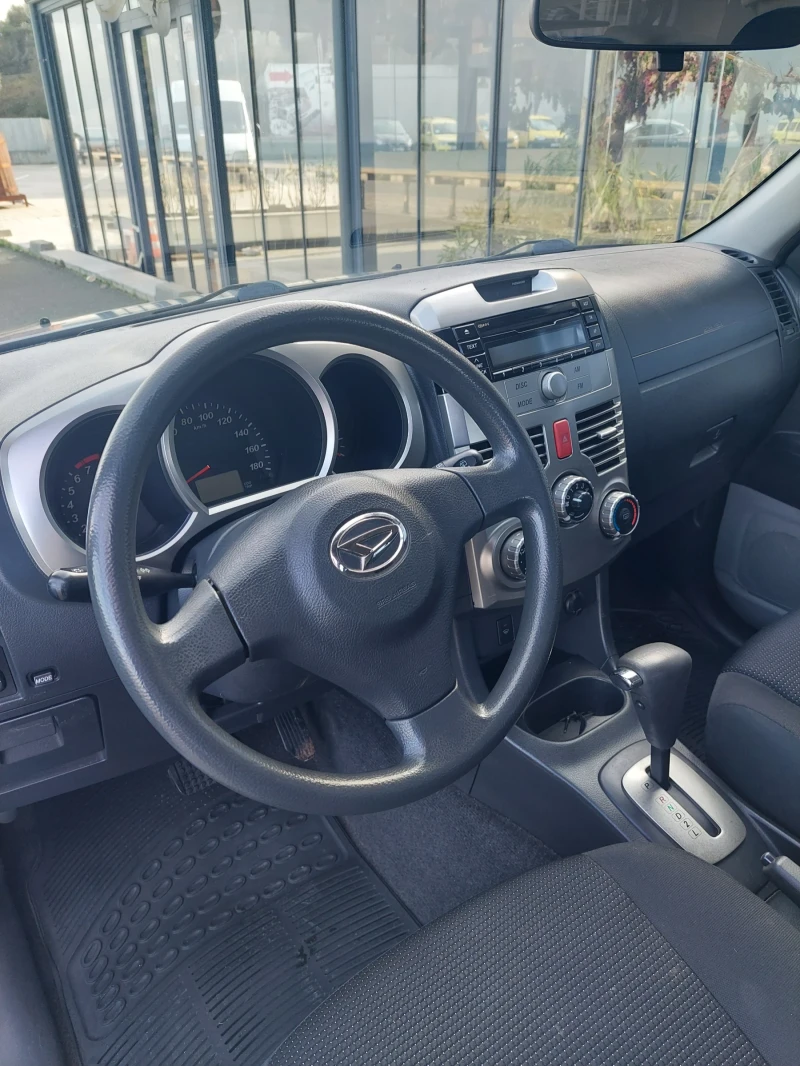 Daihatsu Terios 1.5 4x4 automatic , снимка 3 - Автомобили и джипове - 52502136