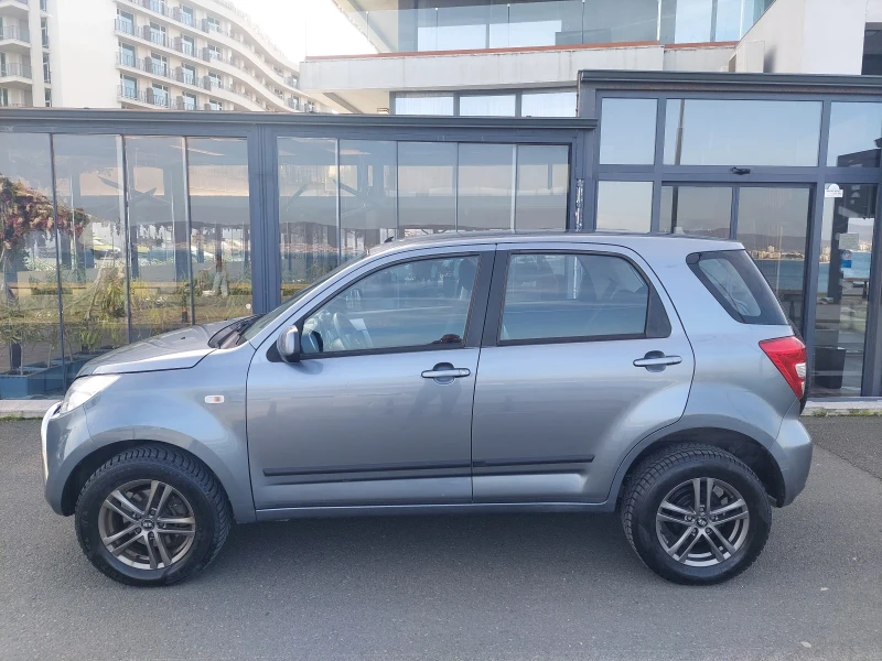 Daihatsu Terios 1.5 4x4 automatic , снимка 6 - Автомобили и джипове - 52502136
