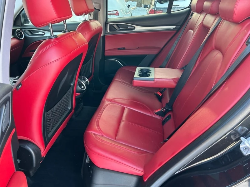 Alfa Romeo Stelvio * Q4 * CARFAX * ЦЕНА ДО БГ, снимка 17 - Автомобили и джипове - 52931162