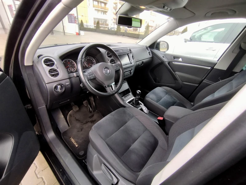 VW Tiguan 2.0 tsi/4x4/Швейцария , снимка 12 - Автомобили и джипове - 53290664