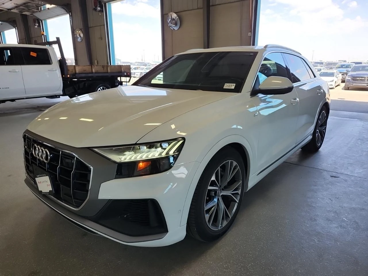 Audi Q8 Technik* Sline* Matrix* Distr* B&O* Масаж* 360* , снимка 1