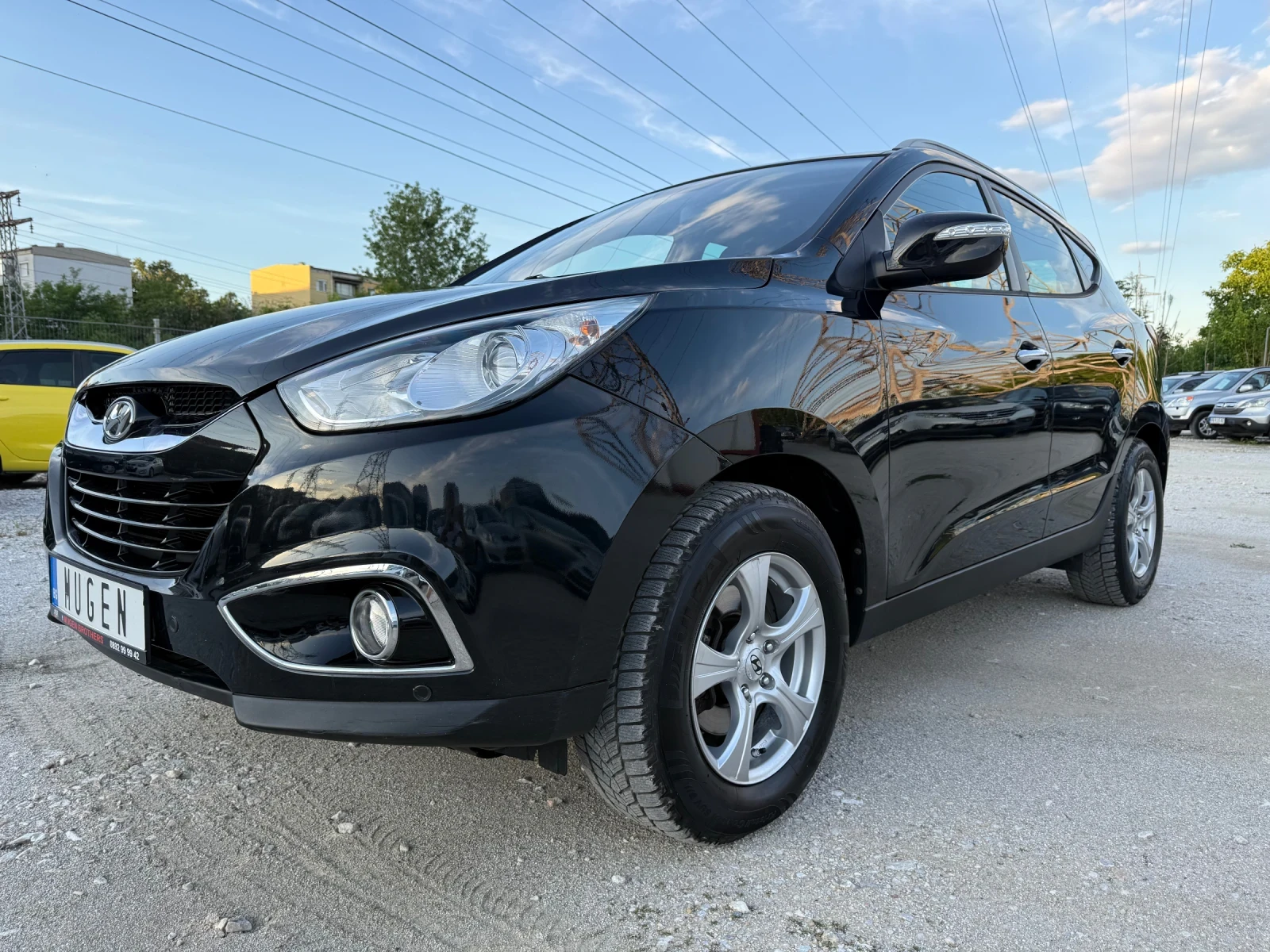 Hyundai IX35 4x4 / АВТОМАТ / КОЖА / НАВИ / ТЕГЛИЧ - изображение 2