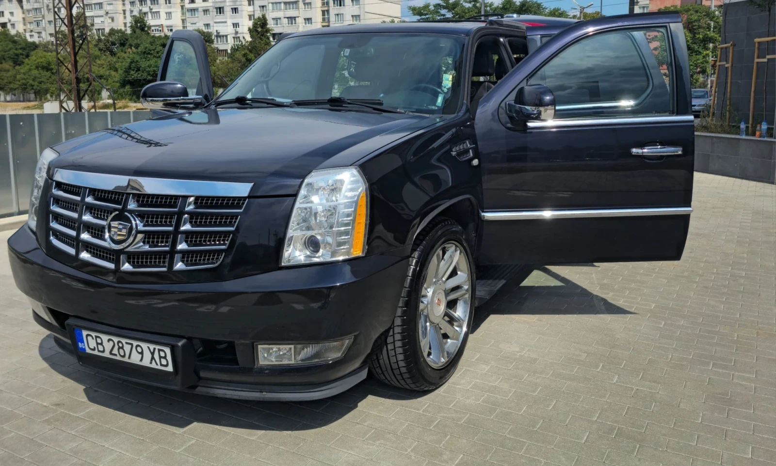 Cadillac Escalade PLATINUM - изображение 2