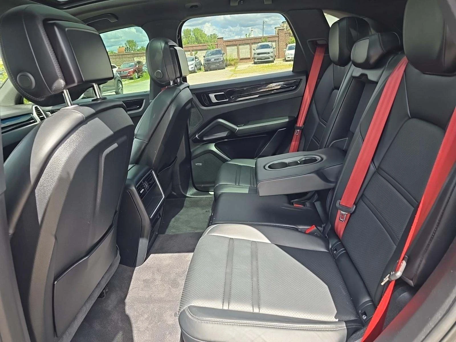 Porsche Cayenne 3.0 - изображение 9