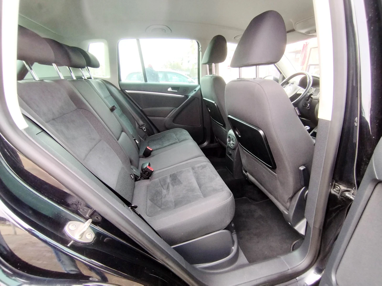 VW Tiguan 2.0 tsi/4x4/���������  | Mobile.bg � ����������� 16