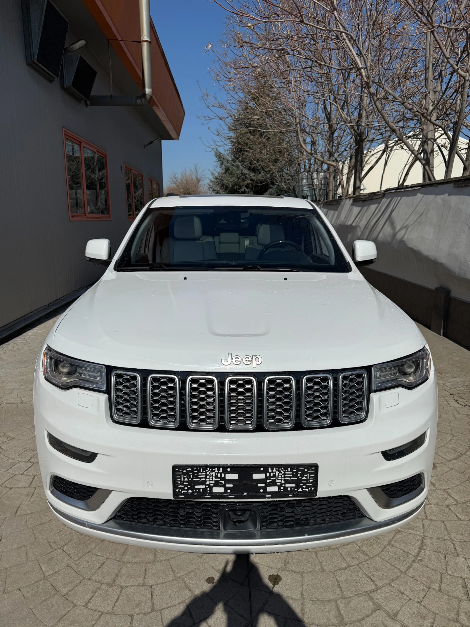 Jeep Grand cherokee Summit 5.7 SkyGray Quadra-Drive, снимка 2 - Автомобили и джипове - 53818304