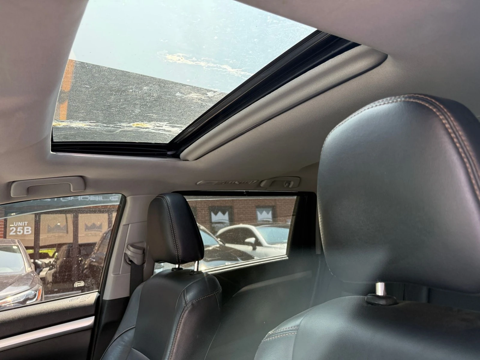 Toyota Highlander AWD* XLE* ПОДГРЕВ* КАМЕРА* KEYLESS, снимка 8 - Автомобили и джипове - 55533204