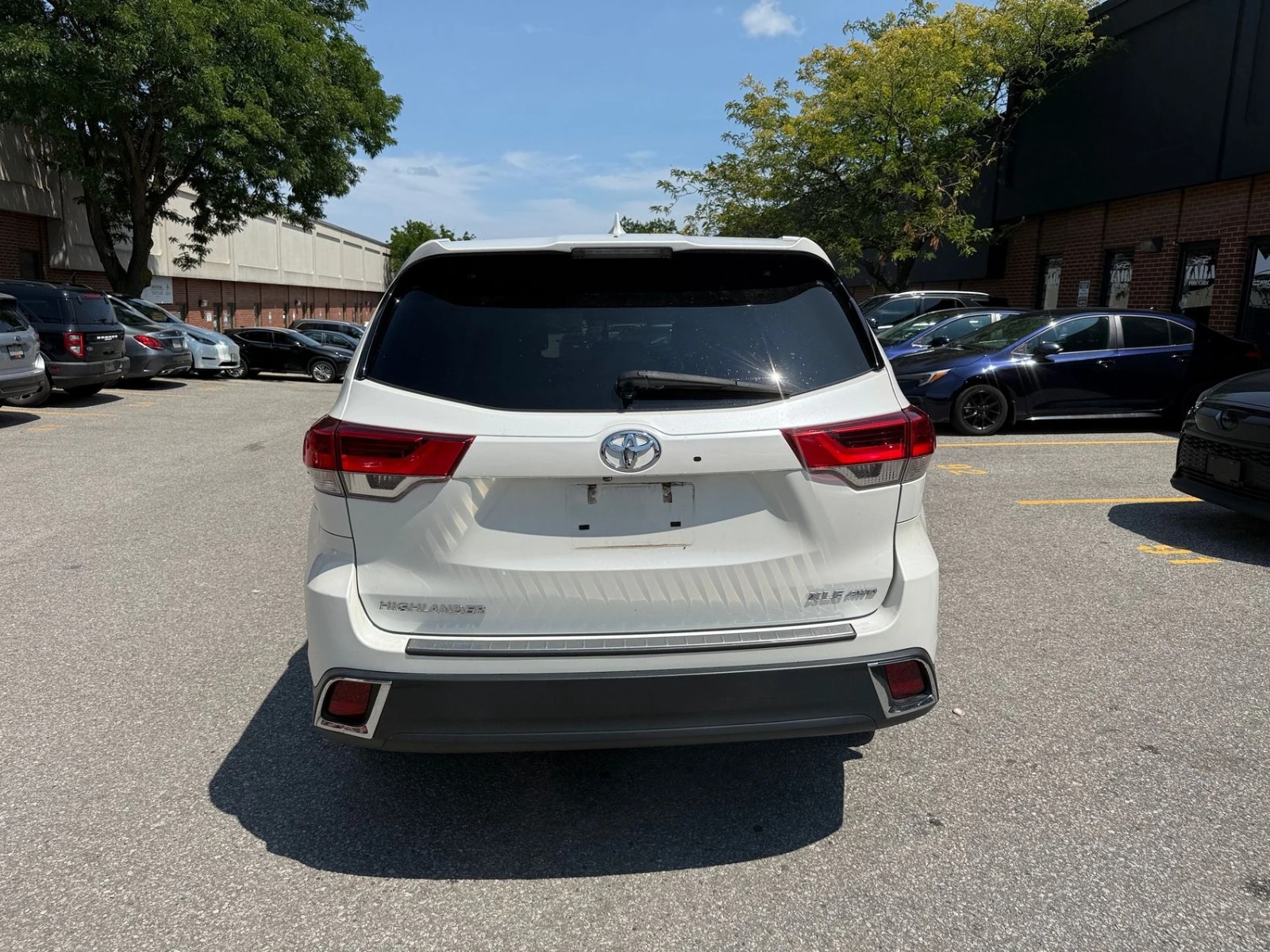 Toyota Highlander AWD* XLE* ПОДГРЕВ* КАМЕРА* KEYLESS, снимка 6 - Автомобили и джипове - 55533204