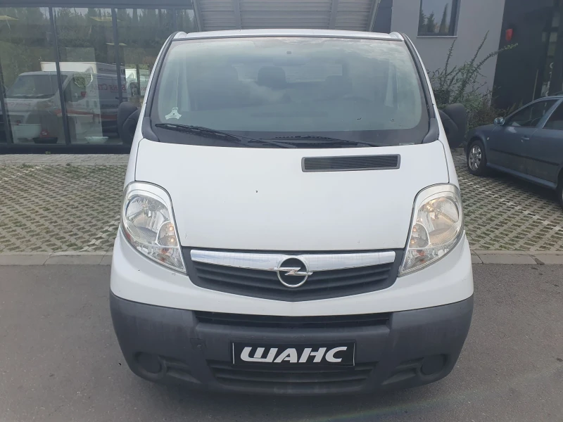 Opel Vivaro 2, 5 tdi 150 hp, снимка 10 - Бусове и автобуси - 47470552