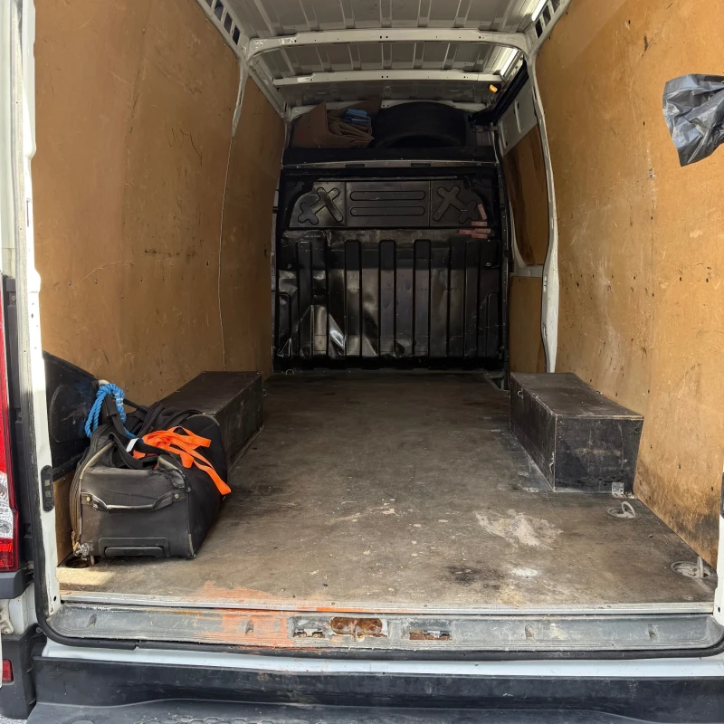 Iveco Daily 35 140, снимка 13 - Бусове и автобуси - 53026768