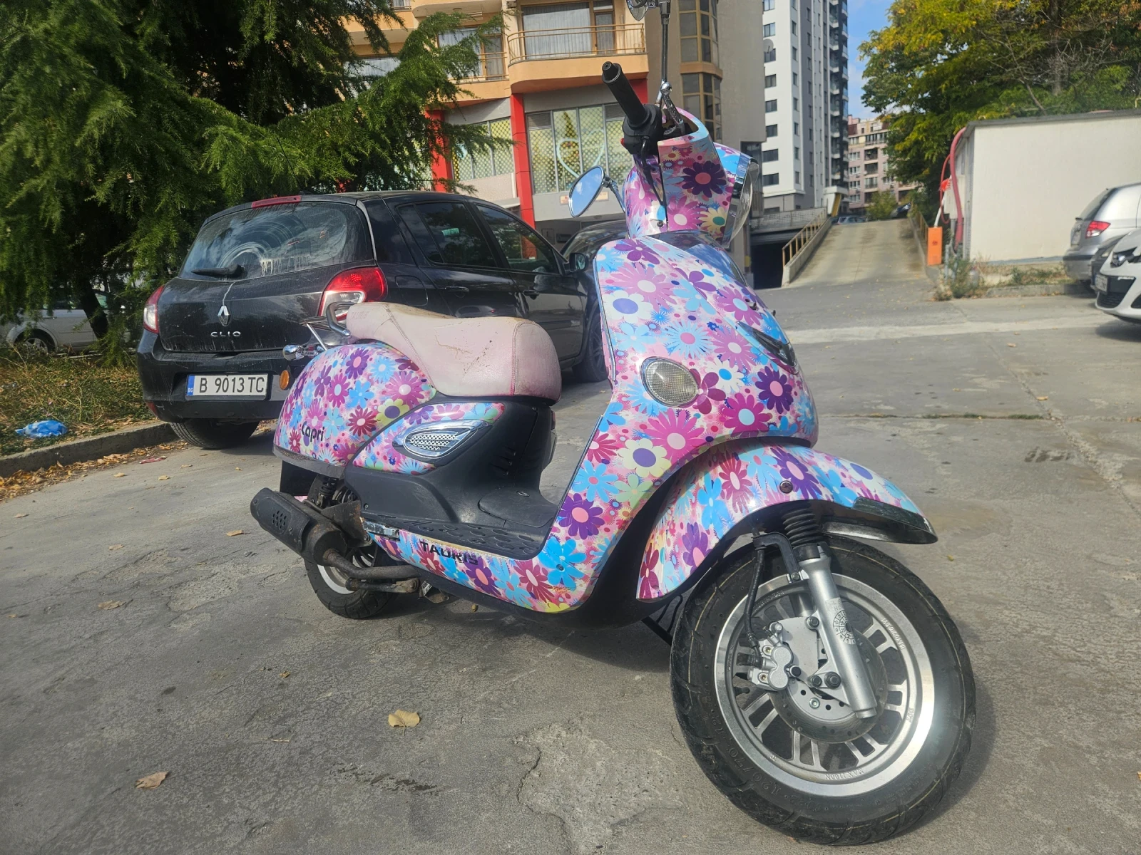 Vespa 50 Tauris Capri