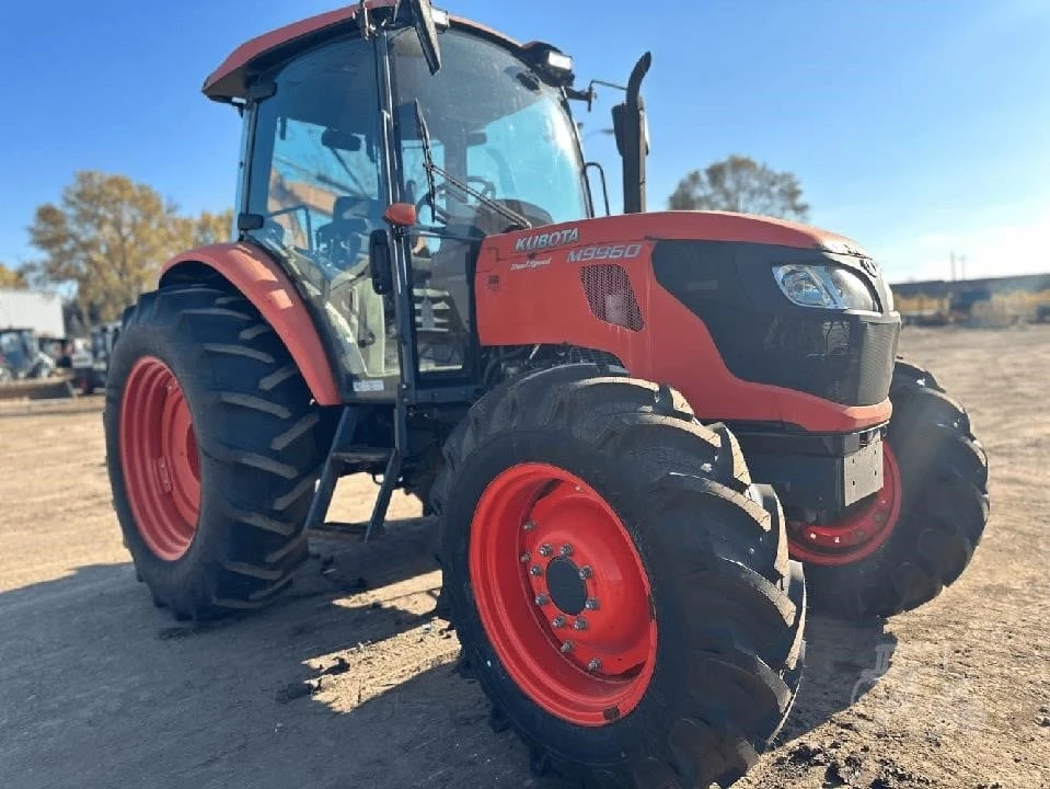 Трактор Kubota М9960 - изображение 3