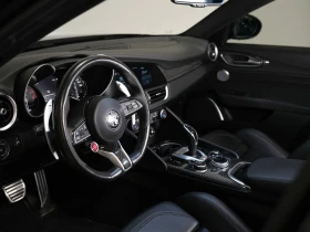 Alfa Romeo Giulia Quadrifoglio RWD * DIS * HARMAN KARDON * ПОДГРЕВИ , снимка 10