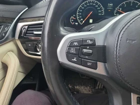 BMW 530 xDrive * CARFAX * ОПЦИЯ ЗА ФИНАНСИРАНЕ, снимка 11