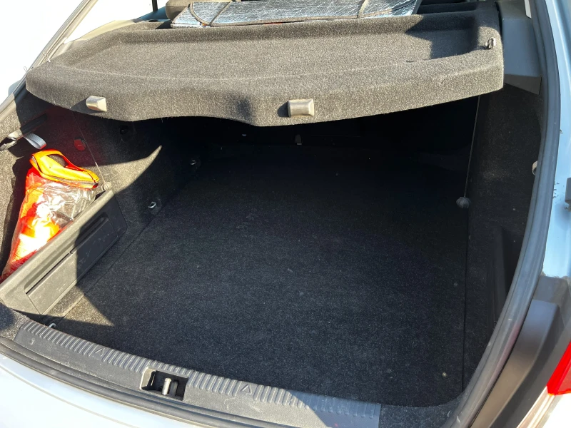 Skoda Octavia 1.6 TDI STYLE, снимка 7 - Автомобили и джипове - 52337676