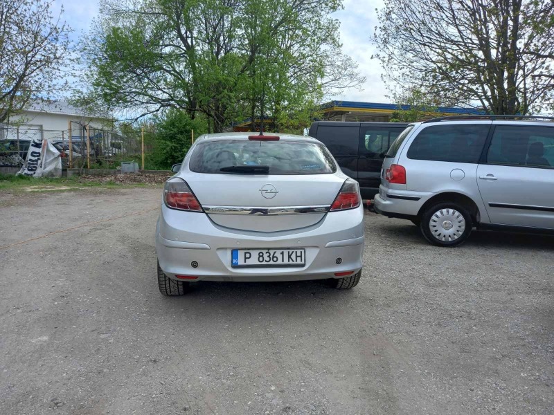 Opel Astra 1.7 GTS, снимка 4 - Автомобили и джипове - 46202754