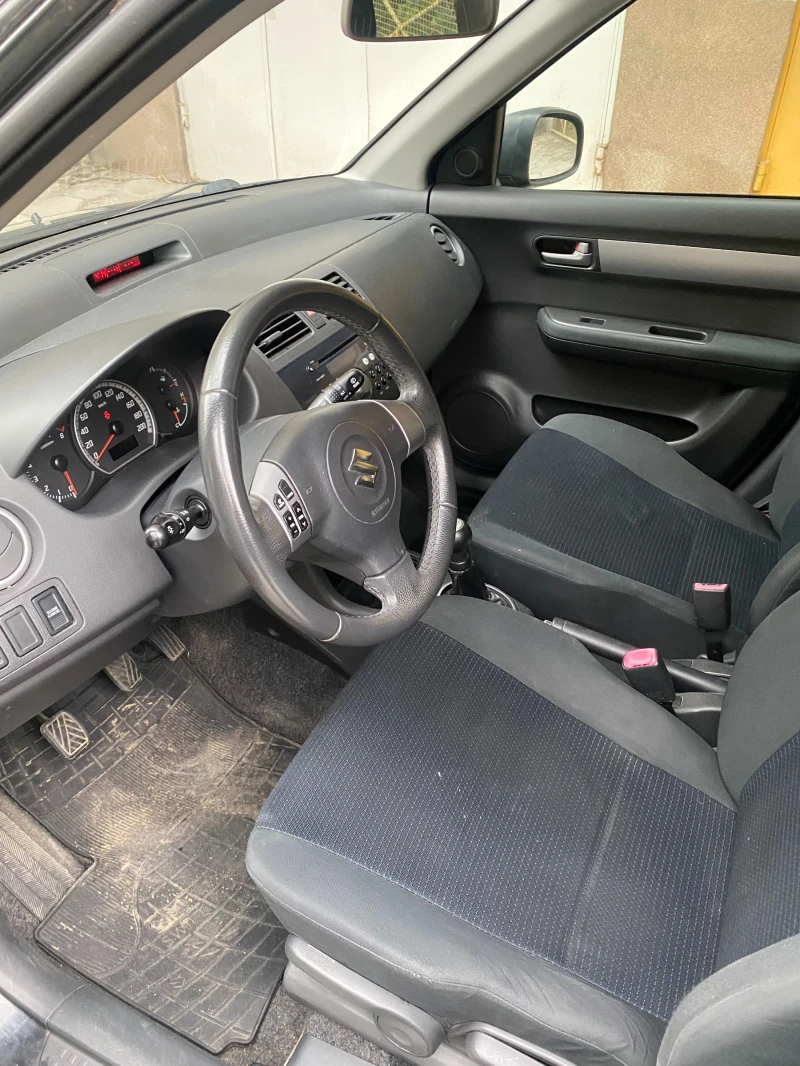 Suzuki Swift, снимка 9 - Автомобили и джипове - 48033635