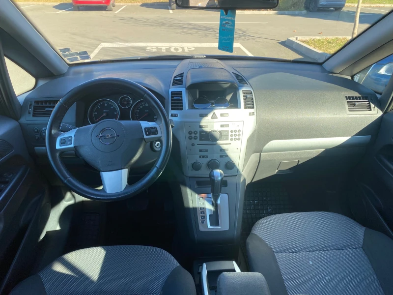 Opel Zafira 1, 9 CDTI Автоматик 7 места, снимка 11 - Автомобили и джипове - 48247550