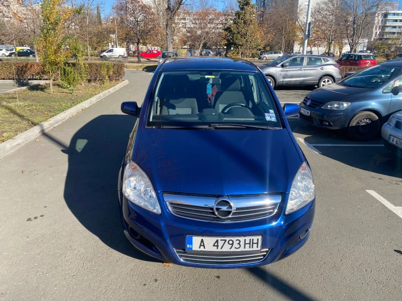 Opel Zafira 1, 9 CDTI Автоматик 7 места, снимка 6 - Автомобили и джипове - 48247550