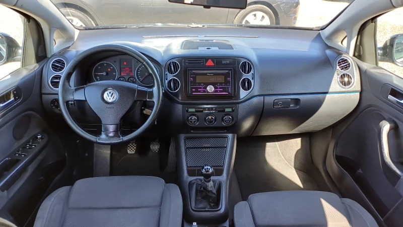 VW Golf Plus 1.9TDI 105к.с, снимка 8 - Автомобили и джипове - 49573990