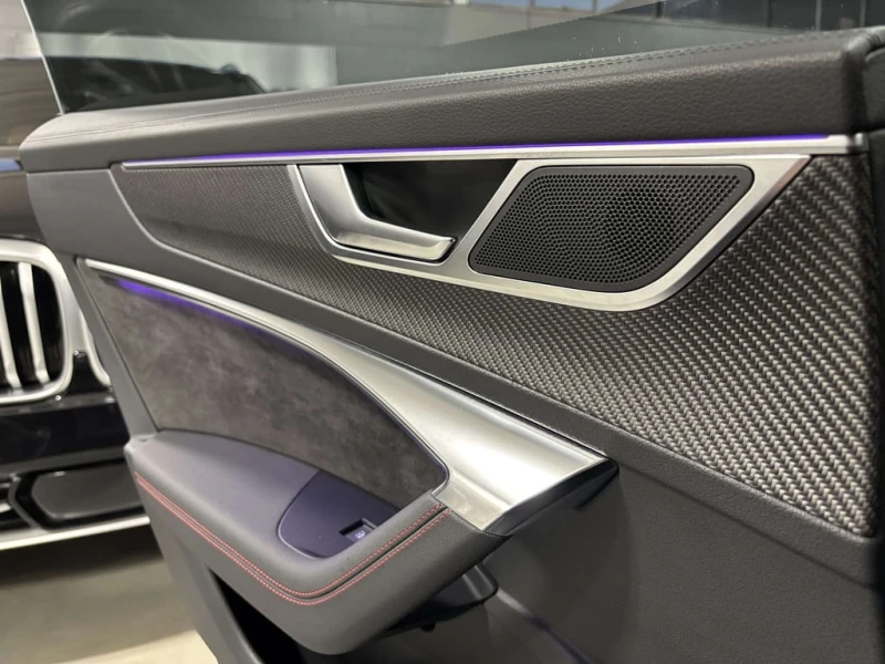 Audi Rs7 Sportback  CARFAX, снимка 13 - Автомобили и джипове - 52645612