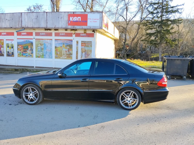 Mercedes-Benz E 320, снимка 7 - Автомобили и джипове - 52866312