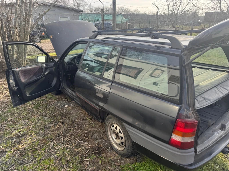 Opel Astra, снимка 4 - Автомобили и джипове - 53219870