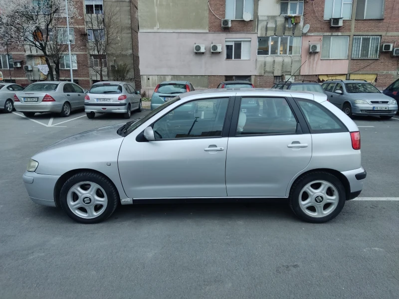 Seat Ibiza, снимка 3 - Автомобили и джипове - 53413444