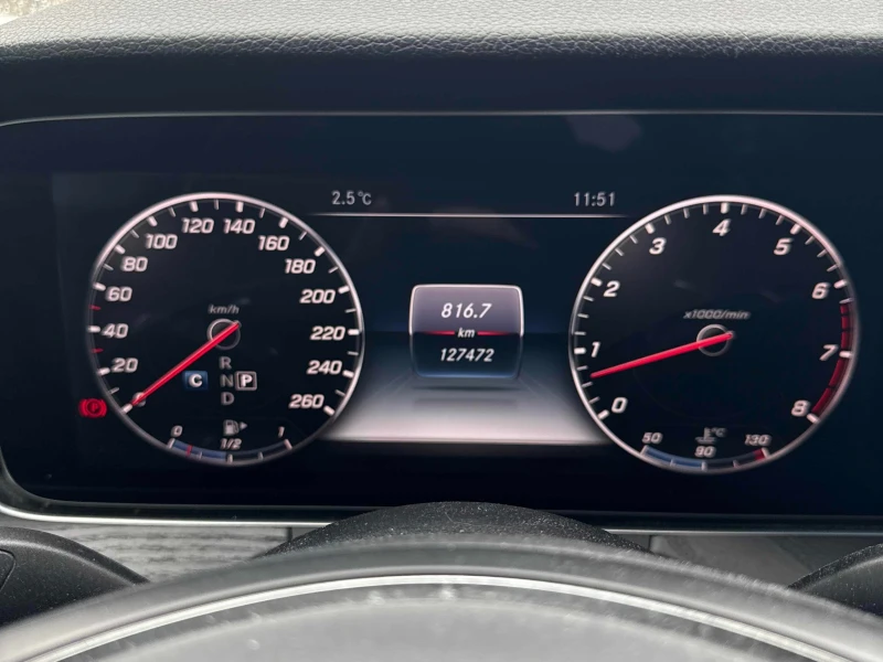 Mercedes-Benz E 400 HEAD UP * * ЧЕРЕН САЛОН * * СЕРВИЗНА ИСТОРИЯ * * , снимка 8 - Автомобили и джипове - 53576287