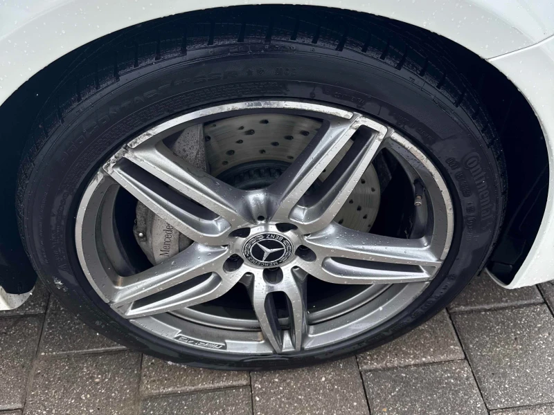 Mercedes-Benz E 400 HEAD UP * * ЧЕРЕН САЛОН * * СЕРВИЗНА ИСТОРИЯ * * , снимка 6 - Автомобили и джипове - 53576287