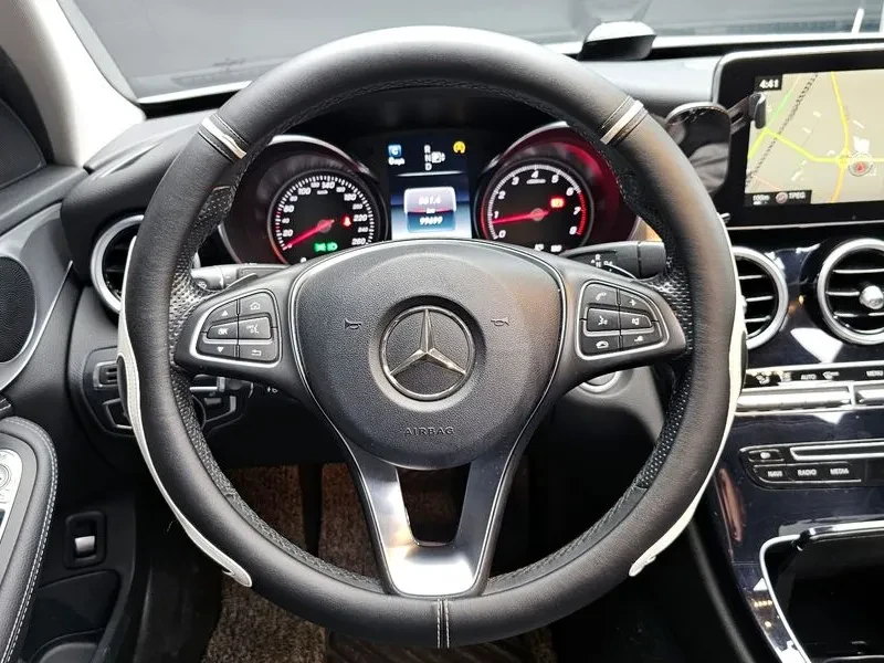 Mercedes-Benz C 180, снимка 13 - Автомобили и джипове - 52825118